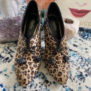 Charles David pony hair leopard booties sz 7.5